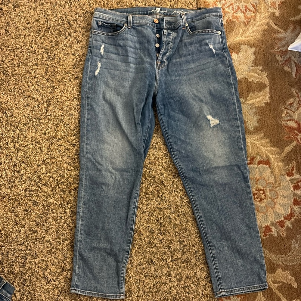 7 for All Mankind Josefina Skinny Boyfriend! Very very stretchy, size 32!
